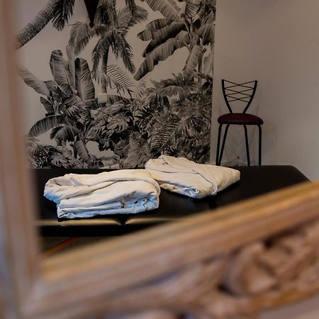 Suite And Spa 21 Дижон Екстериор снимка