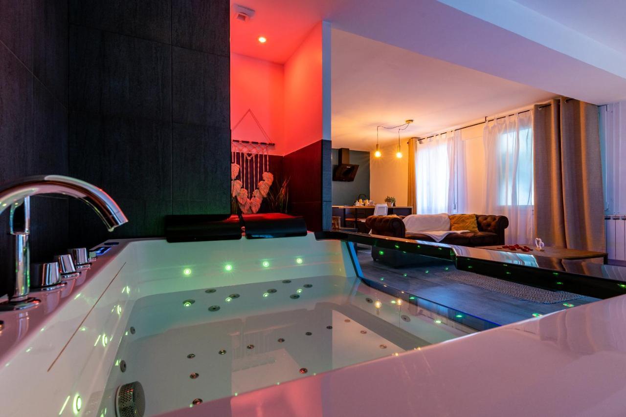 Suite And Spa 21 Дижон Екстериор снимка