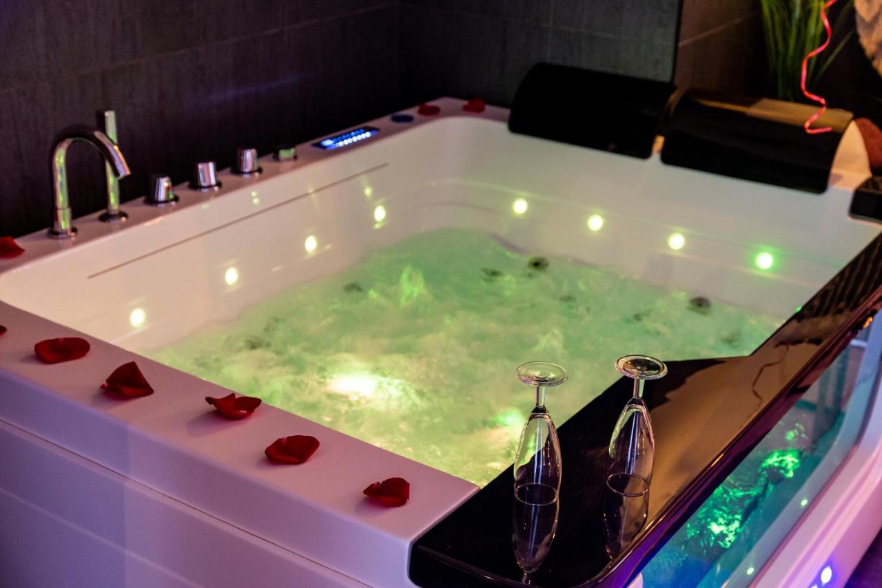 Suite And Spa 21 Дижон Екстериор снимка