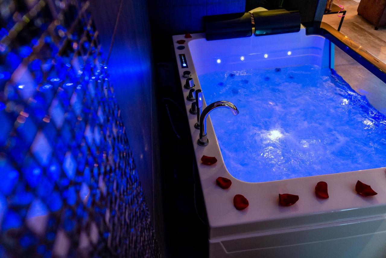 Suite And Spa 21 Дижон Екстериор снимка