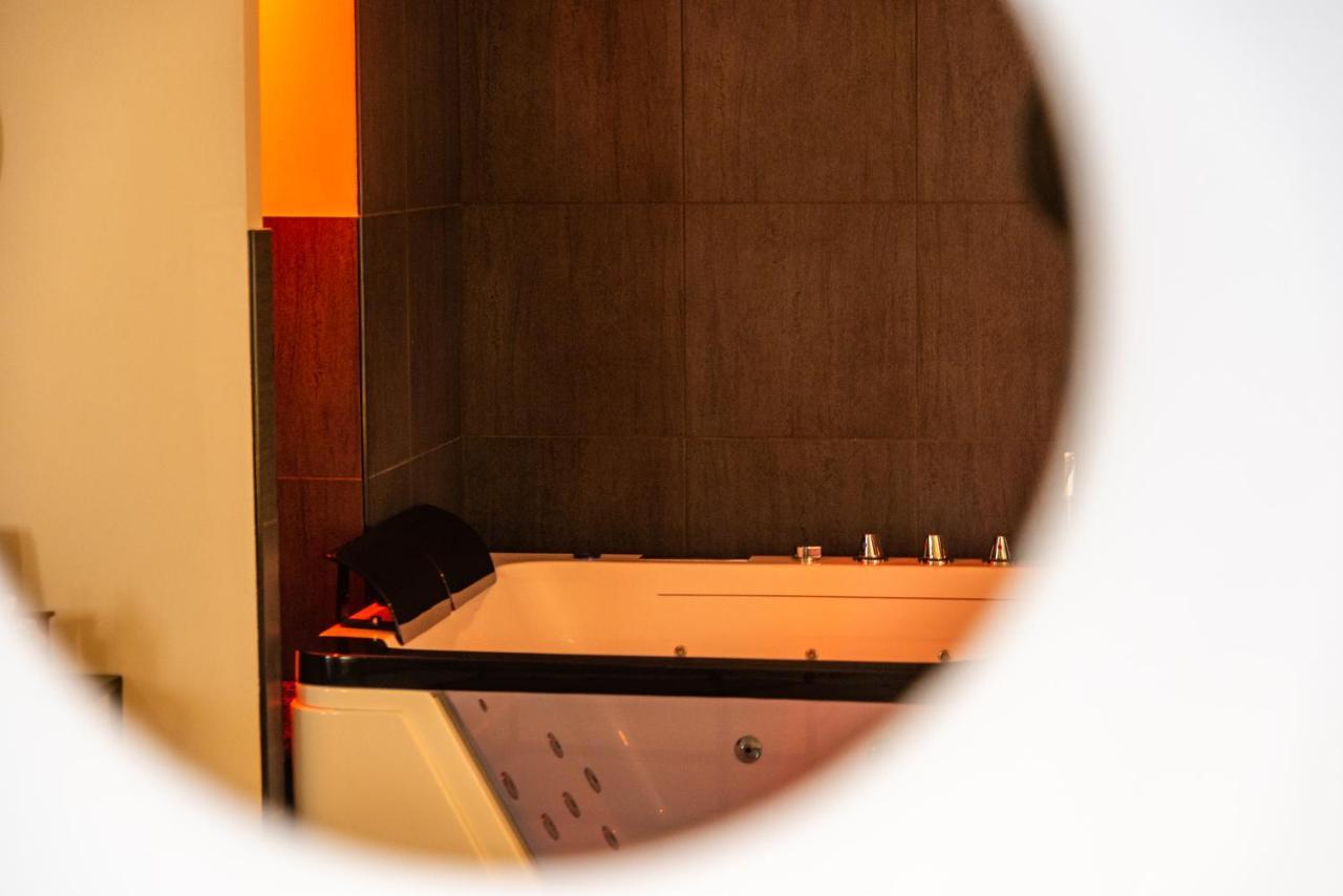 Suite And Spa 21 Дижон Екстериор снимка