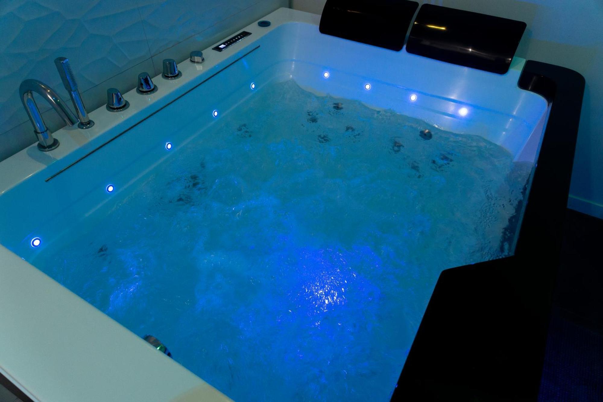 Suite And Spa 21 Дижон Екстериор снимка